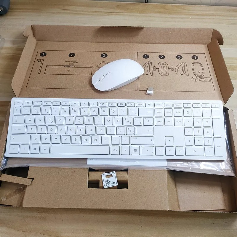 Gaming Keyboard And Mouse Wireless - Switzerland layout Wireless keyboard and mouse